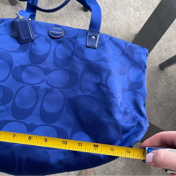 COACH Signature Getaway Weekender Tote Bag Blue Detachable Toiletry Bag Y2K - Picture 5 of 11